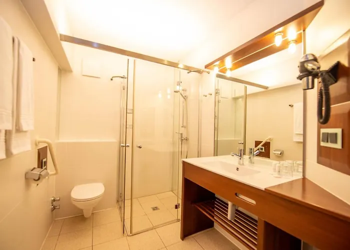 Rokohof Szálloda 3*